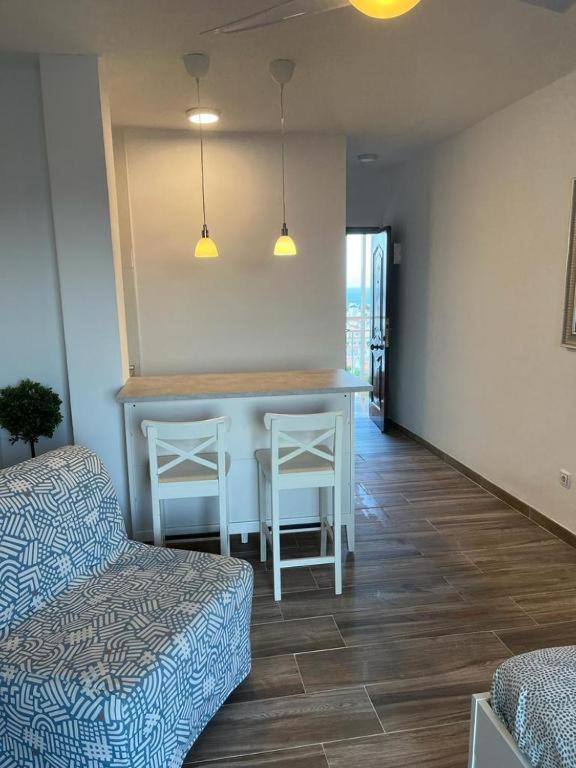 Lovely Apartment In Τορρεμολίνος Εξωτερικό φωτογραφία